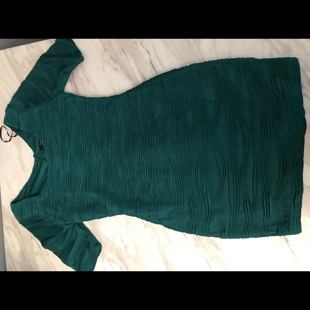Perfect hunter green mini dress